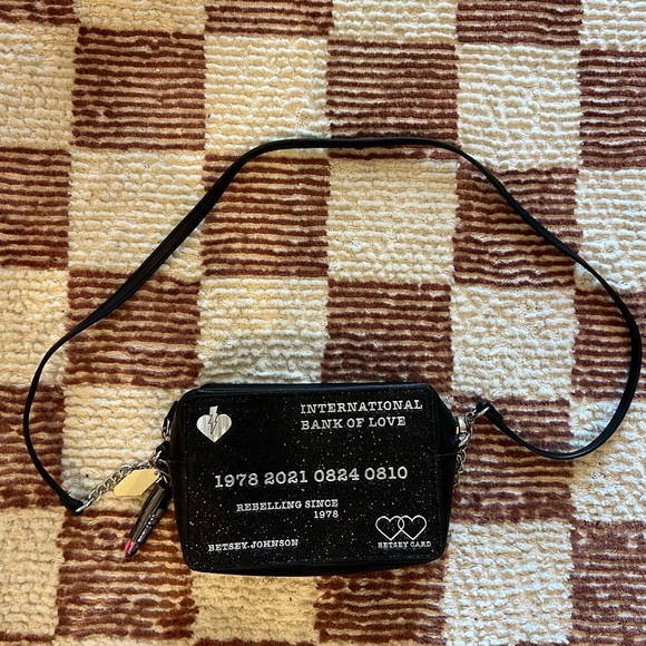 Betsey Johnson Handbags - Betsey Johnson Black Silver Glitter Novelty Credit Card Clutch Crossbody Purse